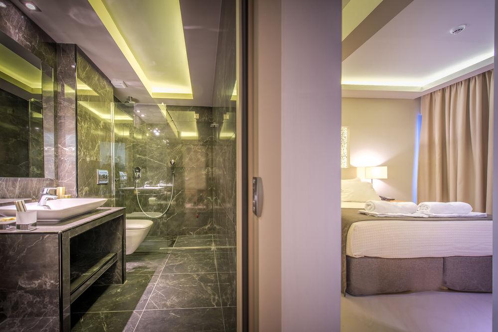 Mediterranee Hotel Plános Екстериор снимка