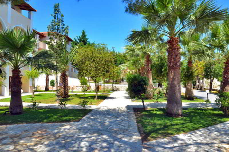 Mediterranee Hotel Plános Екстериор снимка