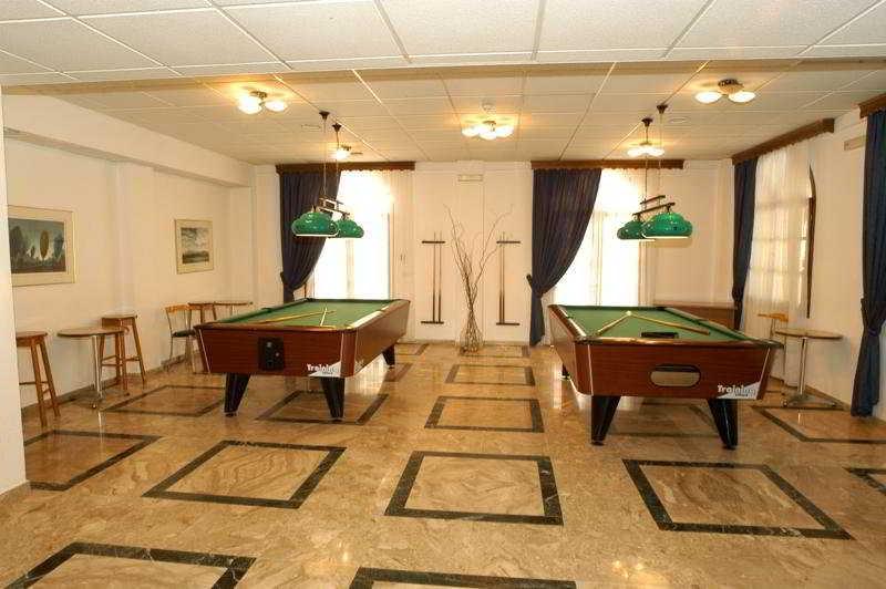 Mediterranee Hotel Plános Екстериор снимка